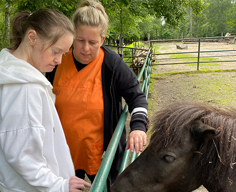 Ausflug von Pflegebedürftigen von Weißwasser nach Cottbus Tierpark